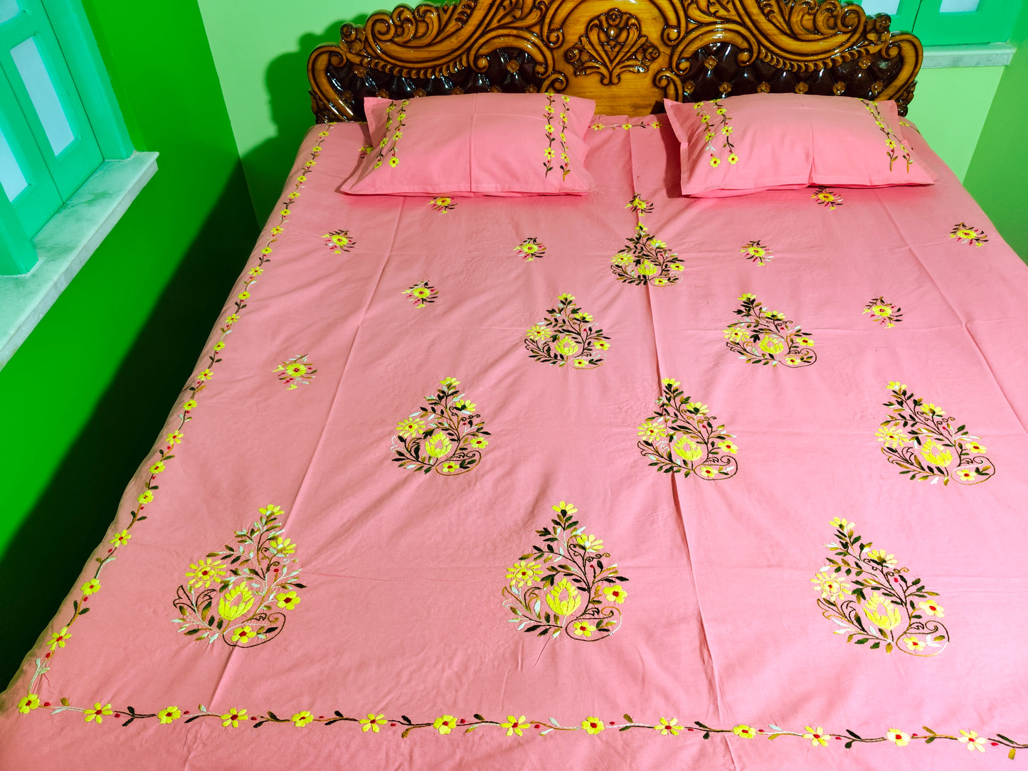Chikonwala's Hand Embroidered Pure Cotton Bedsheet