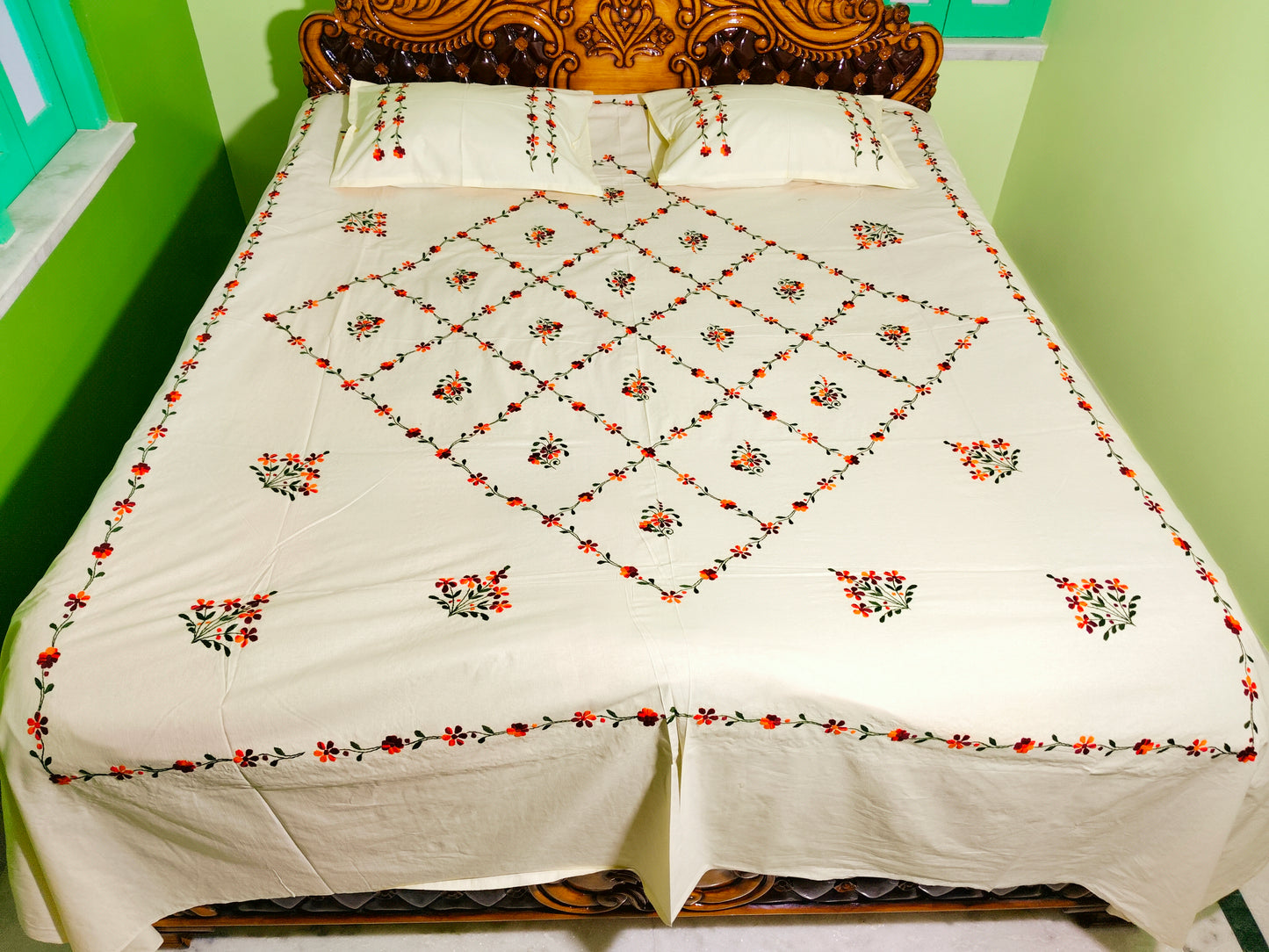 Chikonwala's Hand Embroidered Pure Cotton Bedsheet