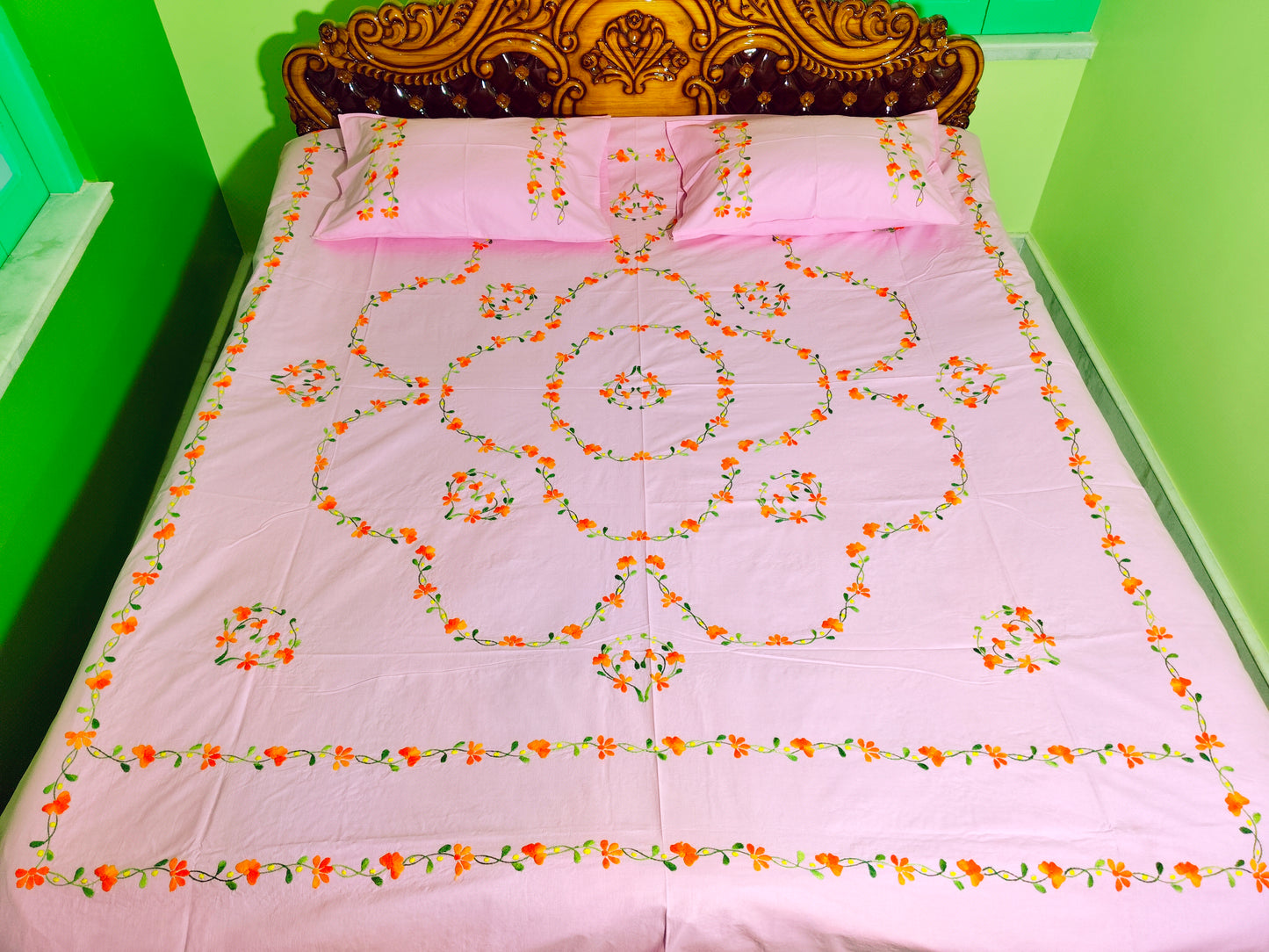 Chikonwala's Hand Embroidered Pure Cotton Bedsheet