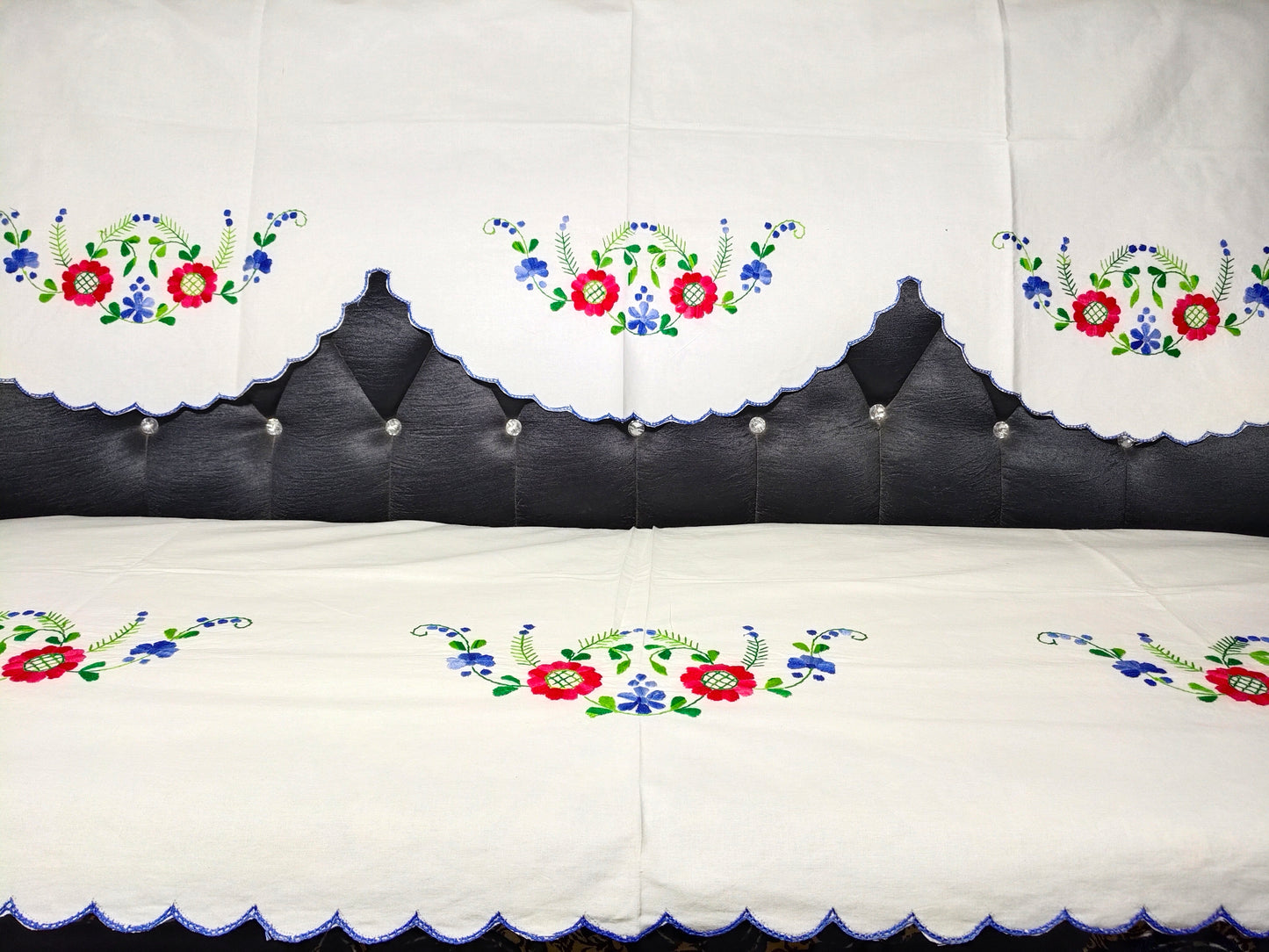 Hand Embroidered Sofa Cover (3+1+1 Seater)