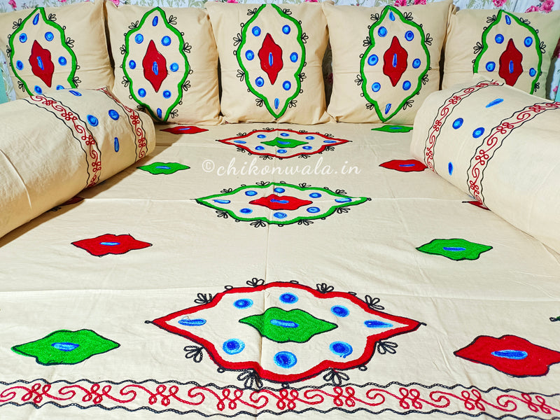 Chikonwala's Embroidered Diwan Set