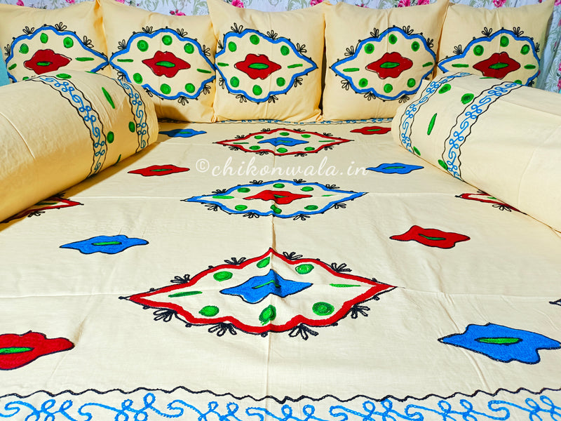 Chikonwala's Embroidered Diwan Set